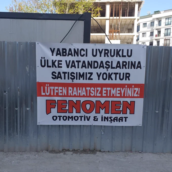 darkwebhaber's tweet photo. Bir inşaat şirketi yabancılara ev satmayacağını duyurdu. https://t.co/Ep7lBEJQyC