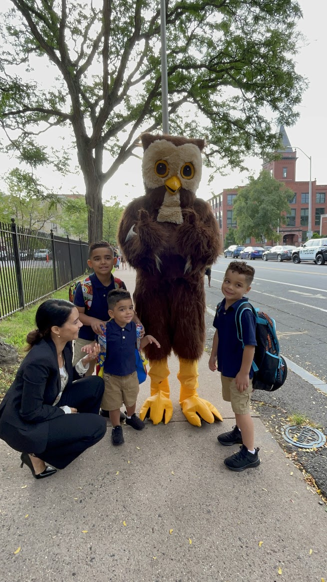 ONE WEEK! We can't wait to see our students back at school on Tuesday, August 29!

#FirstDay #BacktoSchool #WeAreHPS