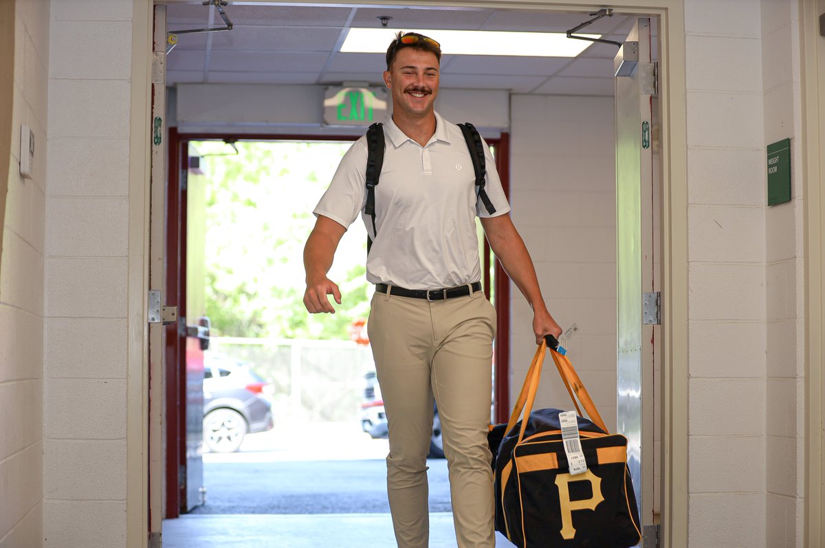 AltoonaCurve's tweet photo. Skenes is in the building https://t.co/XSUp9ys3qX