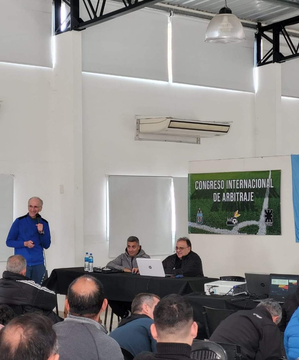 Feliz de haber estado en el 2do Congreso Internacional del Arbitraje🟨🟥⚽️ que organizó el IAF este fin de semana en <a href="/gestion_a/">Municipio de Avellaneda</a> . Con didácticas y participativas clases muy organizadas por Miguel Scime, Juan Carlos Crespi, Luis Pasturenzi, Ruben Pascualino y Ariel Mendez.