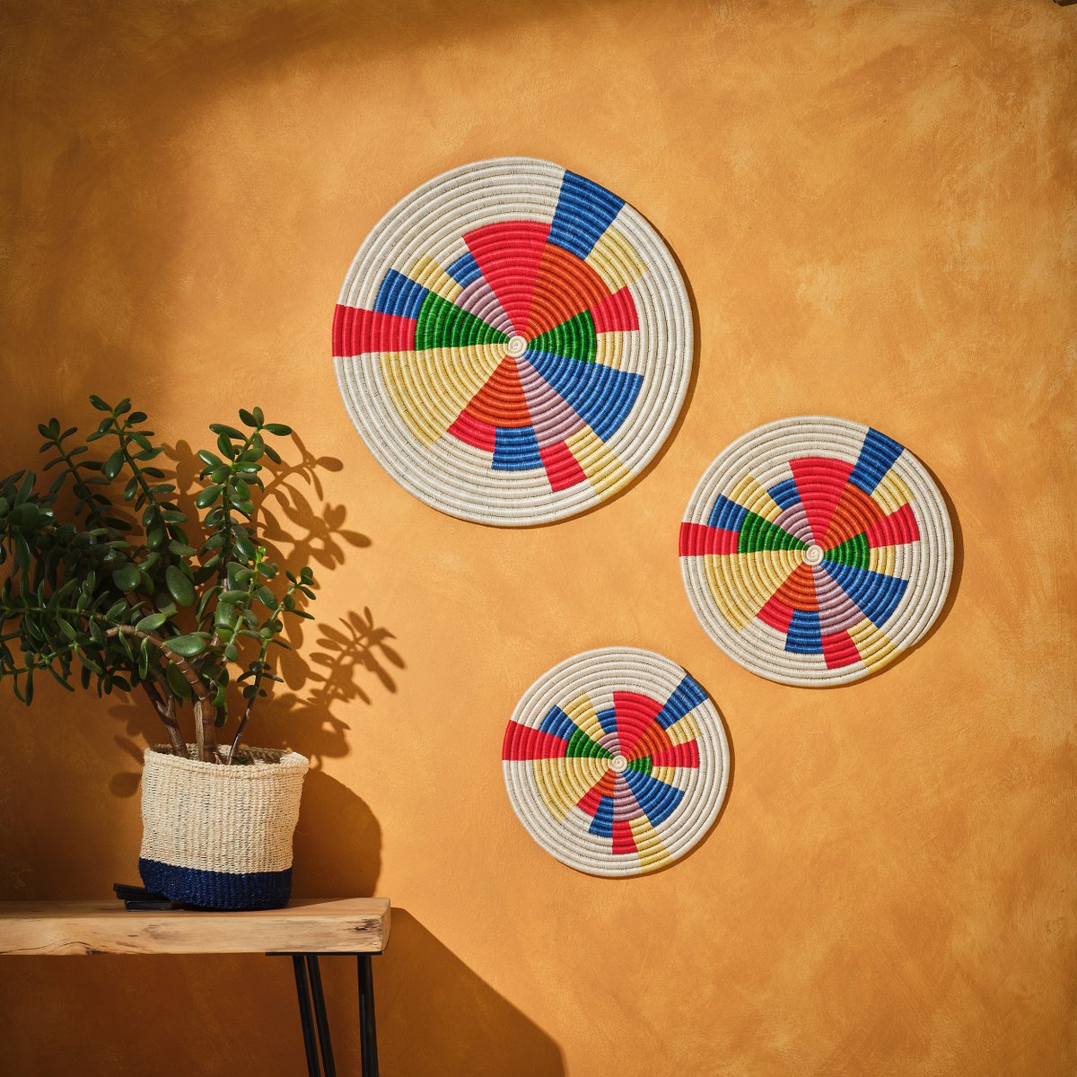 KarakorumCrafts's tweet photo. 😍 Add a vibrant pop of colour to your walls with these colourful woven wall disks. 
Handcrafted in Rwanda using traditional weaving techniques.

#basketwall #africanwalldecor https://t.co/FApttqWowI