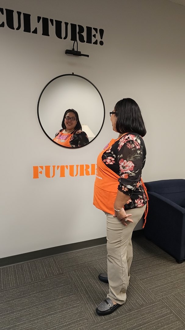 VelozElizabeth's tweet image. #HDU #LeadershipDevelopment #leadersedge
