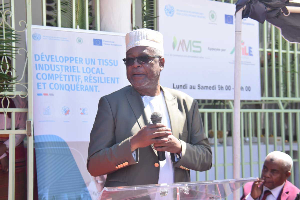ApileComores's tweet photo. 👏🏽L'inauguration du showroom de l'entreprise #AMS représente une étape significative dans les efforts déployés pour stimuler la production, l'industrialisation et le commerce au sein du pays. @UE_Madagascar @UNIDO @AllaouiAsna #APILE https://t.co/FVtayi4cPB