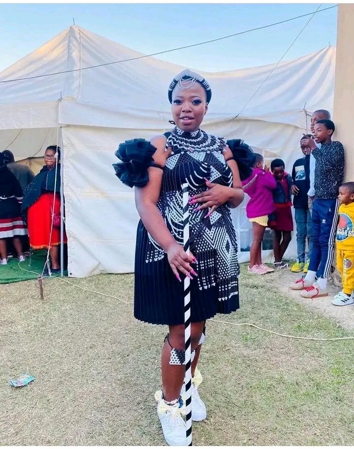 Sne is Beautiful ❤
#IzinganeZesthembu