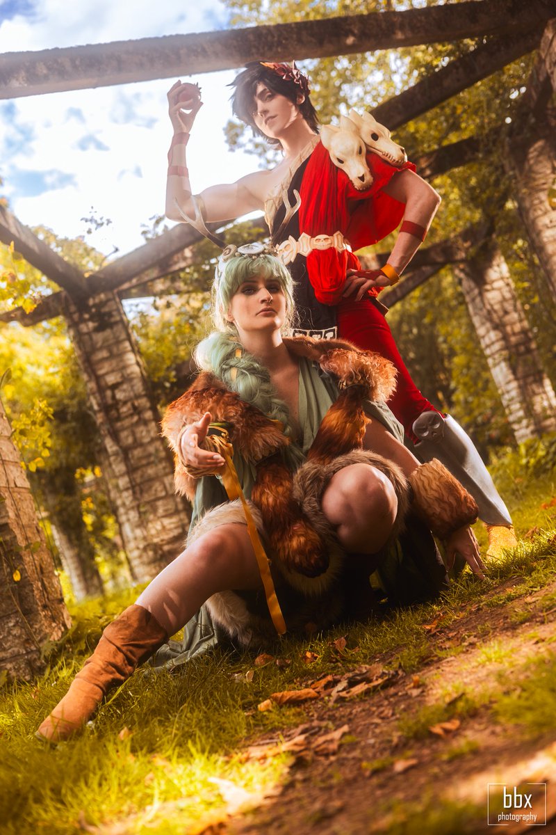 Nature offers a violence. 🌿🏹

Finally got to shoot Zagreus with my bestie <a href="/BbxPhotography/">bbx photography</a> as photographer and the wonderful @ ailurus_cosplay as Artemis! 
Loving the warm and dreamy vibe to this picture. 🫶💓

#Hades #Zagreus #Artemis #supergiantgames