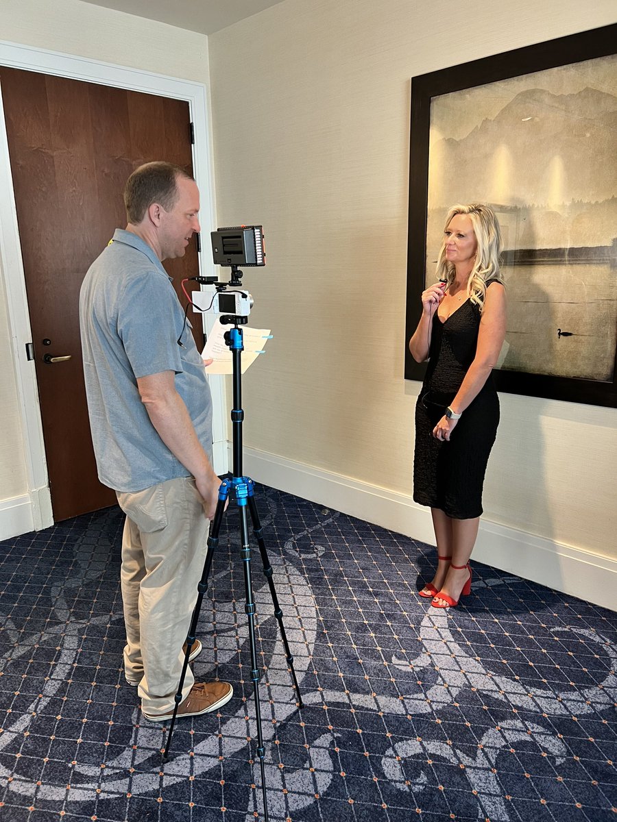 VelaturaPBC's tweet image. We had a great time talking with @techguy about all things #HDU at the @civitas4health Annual Conference. Thanks for the time and attention, John!