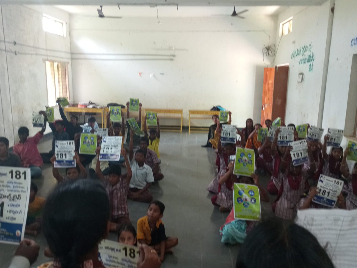sakhi_WHL181's tweet photo. Today,we organised awareness at #Bayyaram #Uppalapadu #PrimaryHighSchool,explained Sakhi Services,GoodTouch-BadTouch, GenderEquality,Tollfree 100,181,112 &amp;also about #SexualharassmentofwomenatworkplaceAct to the teachers 
@Collector_MBD 
@MinistryWCD
@SCWTelangana 
@WCDTelangana https://t.co/paOUzvRLab