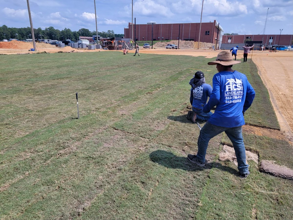 Flo1Schools's tweet photo. The new lettering is up at Wilson and the turf is going in on the baseball field. The school year is off to a great start and our school renovations are not slowing down! #F1SBuilds #StudentsFirst #WilsonBaseball #TigerBaseball https://t.co/jCOQ44JVsM