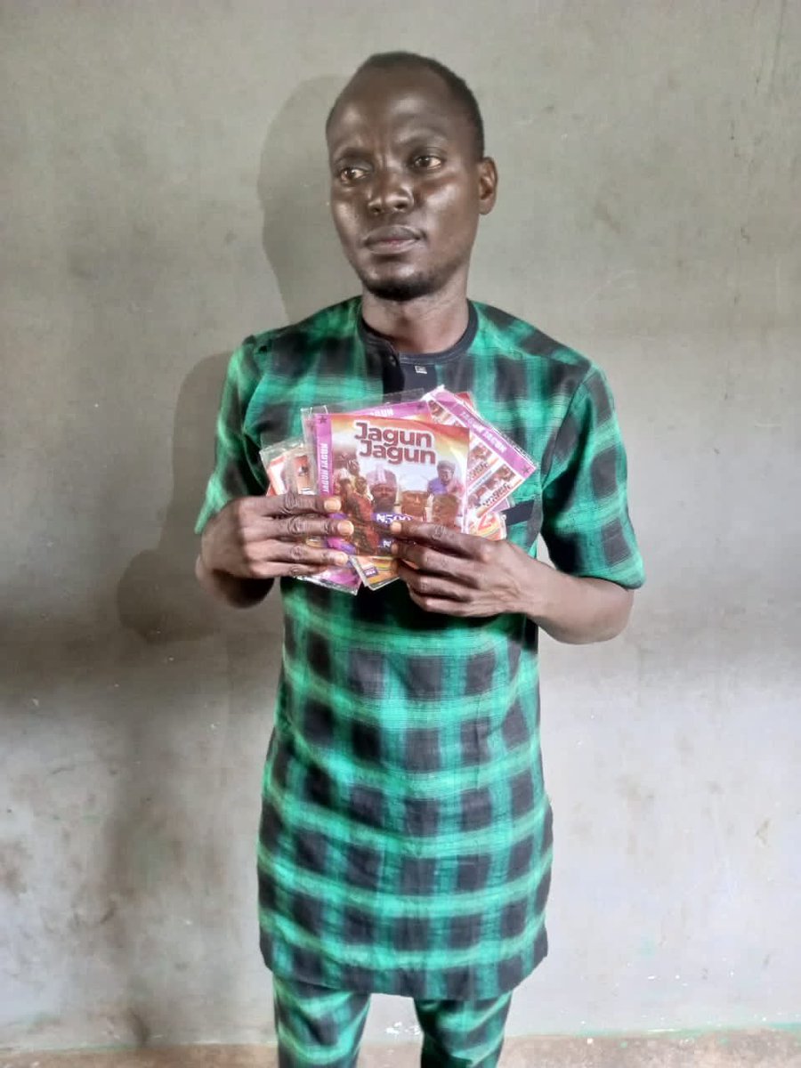 realfemiadebayo's tweet photo. 🚫URGENT: Anti-Piracy Warning! 🚫

Piracy is a criminal act that threatens the very essence of our creative industry.

Persons have already begun pirating this labor of love. Some have been apprehended like in the photo, and we're relentlessly pursuing others and bringing them to book!

Our search includes persons downloading the movie from unauthorized sites, including telegram groups!

These actions are a grave impediment to Nollywood's rightful place in the entertainment industry.

If you possess any information about individuals involved in producing or distributing pirated copies of Jagun Jagun, I implore you to share it with us immediately via DM or email.

We have to protect Nollywood's future and support legitimate creators.

While you are at it, subscribe to Netflix and stream Jagun Jagun still showing!

OGUN YAA ‼️‼️

#JagunJagunMovie
#Subscribe
#AntiPiracy
#ProtectNollywood
#SupportOriginalContent
#euphoria360media