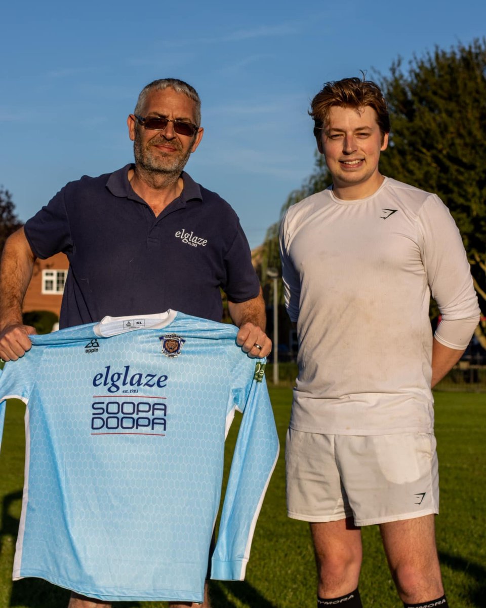 ElglazeUK's tweet photo. We're extremely proud to be kit sponsors for Stretham Reserves F.C. this season. Give the team a follow at  @StrethamRes  All the best this season! #UTS https://t.co/oC5Wo0YTs9