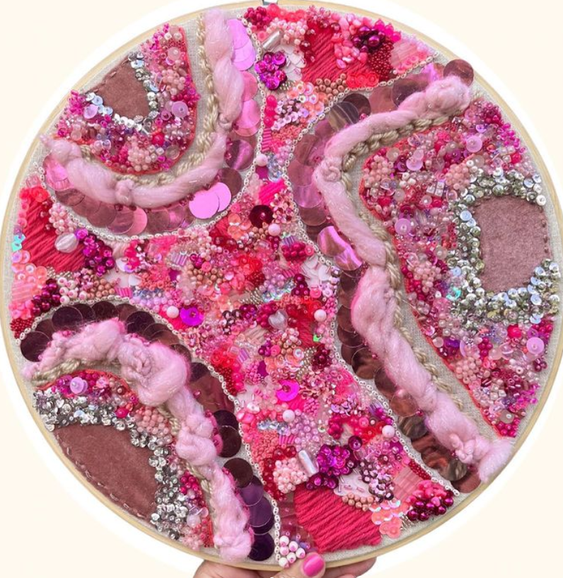 This embroidery is screaming Barbie! Can you feel the pink and creative energy? IG:stitched_bysoph #texture #embroidery #hoop #pink #beads #thread #craft