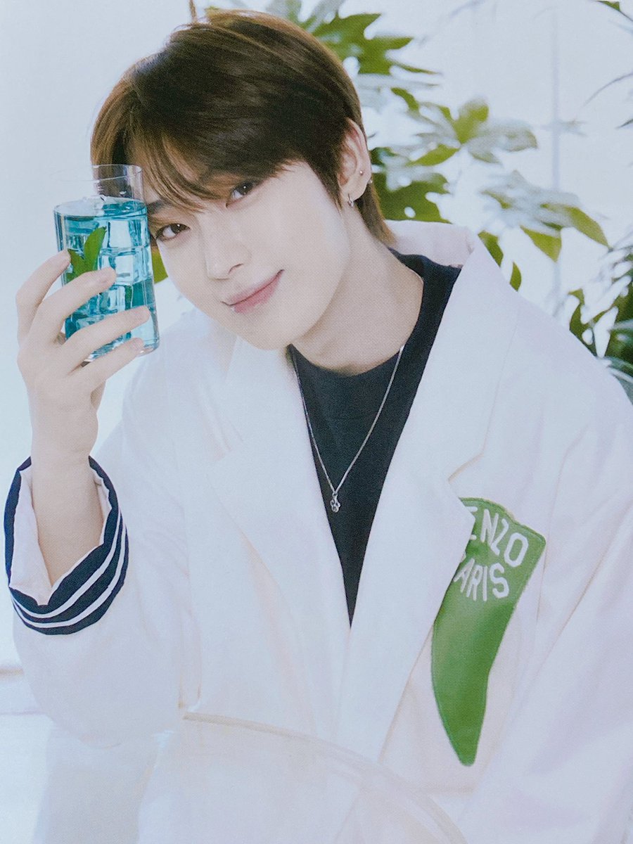 _mint_6's tweet photo. 흰옷의 천사🥼🪽

#SUNOO #선우 https://t.co/TD2XuD1tjP