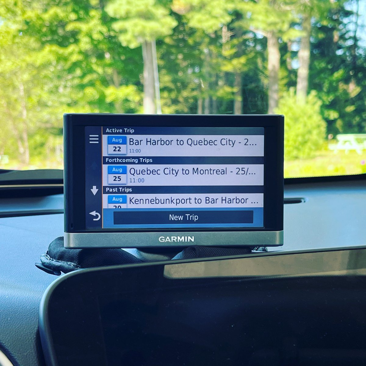 People ask how I roadtrip solo… I use the scenic routes that <a href="/RoadTripCompany/">The American Road Trip Company</a> put together and pre-load them into my trusty <a href="/GarminUK/">Garmin</a> Nüvi using Basecamp, then just select the destination each drive day. #RoadtrippingMadeEasy #USA #Canada