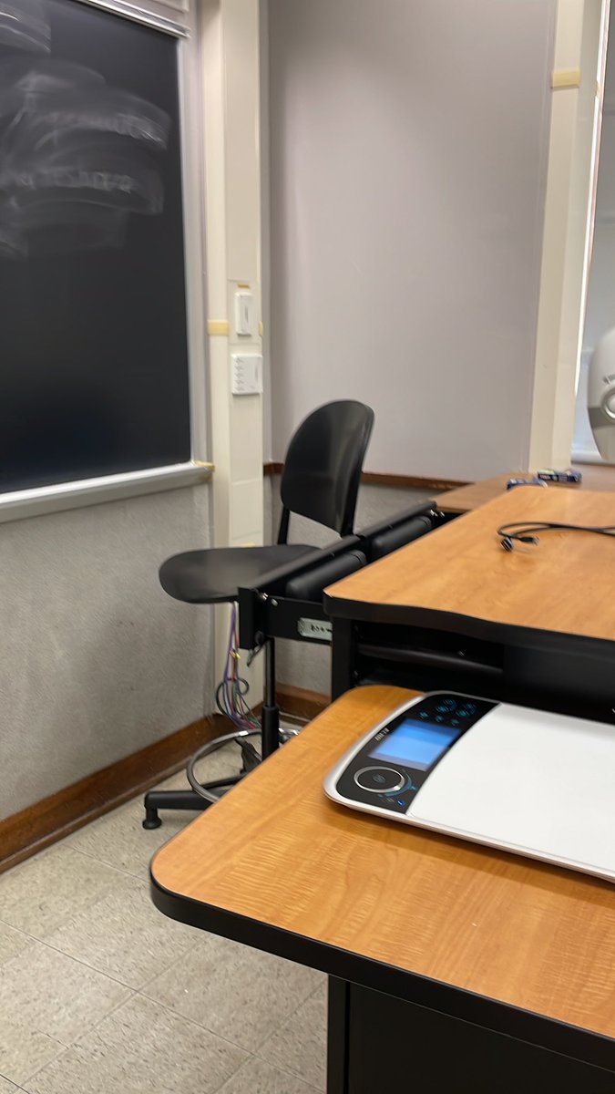 cara_putman's tweet photo. I should have followed my own advice and walked to my class yesterday. Schlemann Hall at @LifeAtPurdue is confusing. #firstday #happysemester https://t.co/oWsZ98ZunF