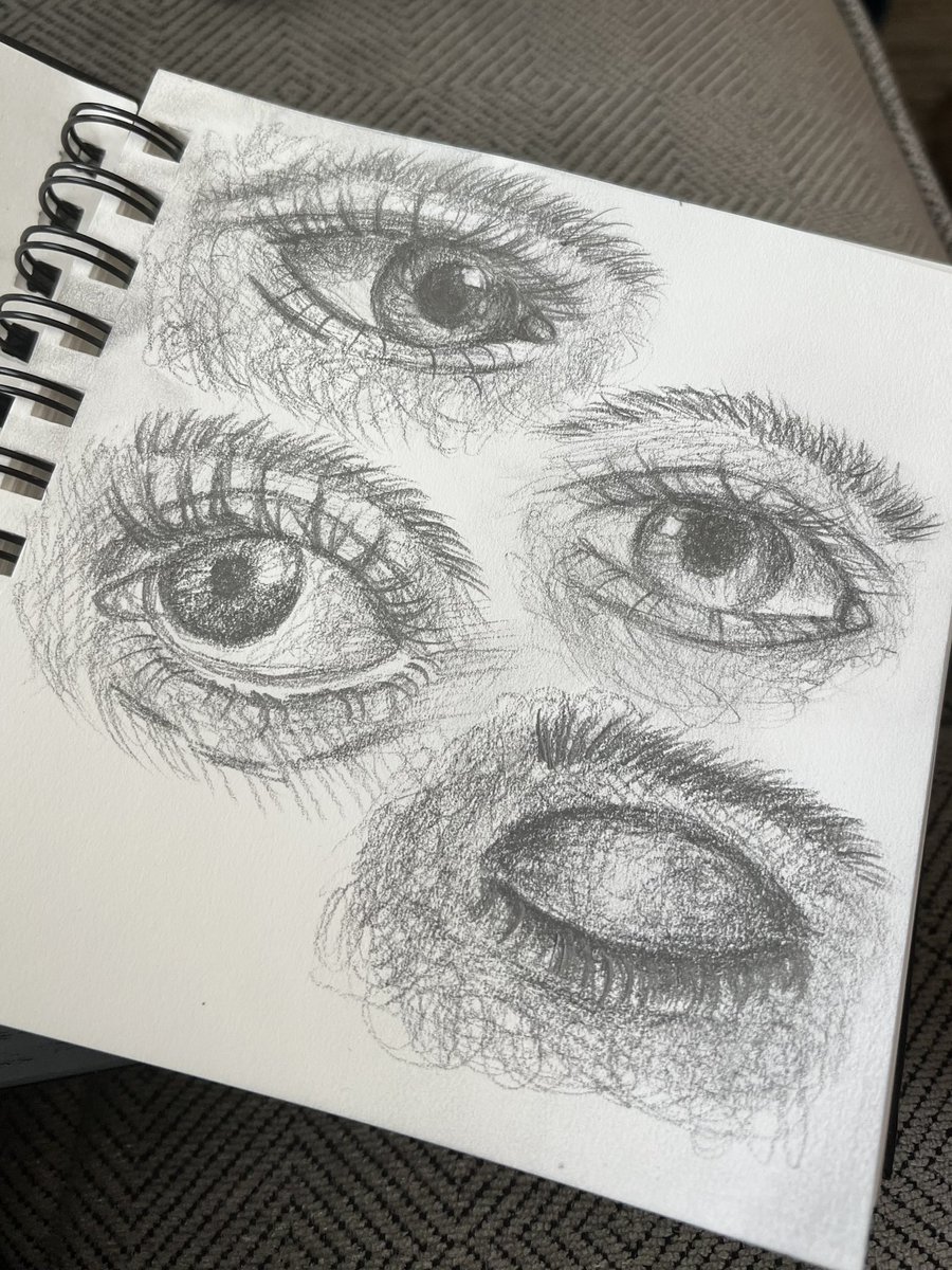 LivePaintCreate's tweet photo. Just some quick eye sketches while I’m currently working on some commissions. Stay tuned for those! 😁 #artistsoninstagram #commissions #artwork #smallbusiness #growing https://t.co/NaA9Dk6GyF