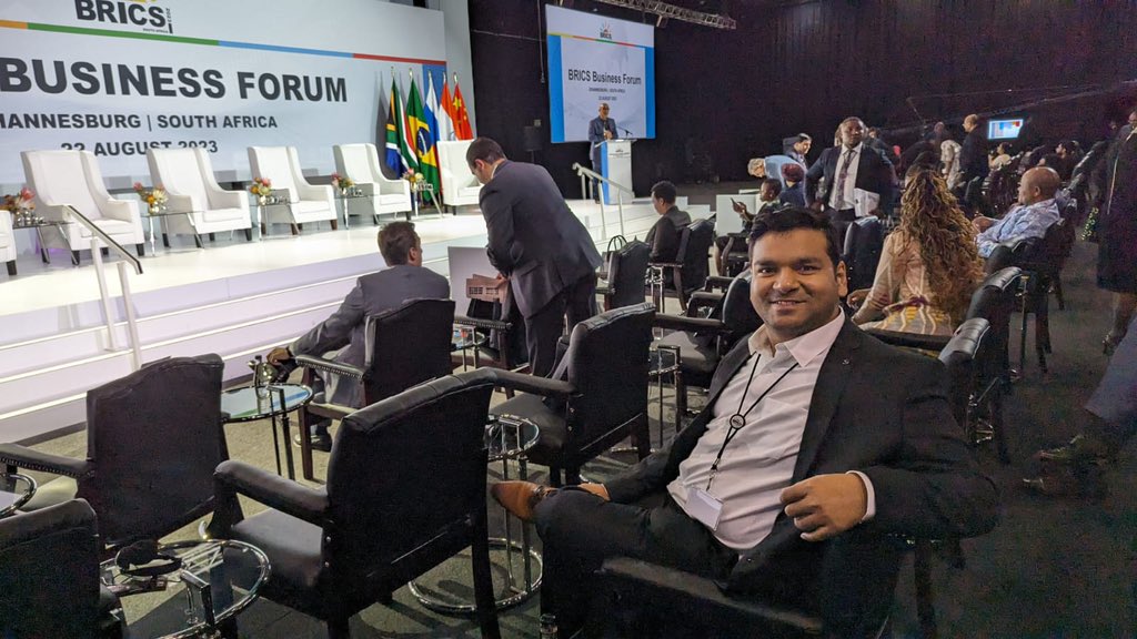 MayurMisra's tweet photo. Go India! Soon to be accompanied by none other than #NaMo @narendramodi  at #BRICS #BRICSSummit2023 at Johannesburg, SA https://t.co/sEUsog9HYU