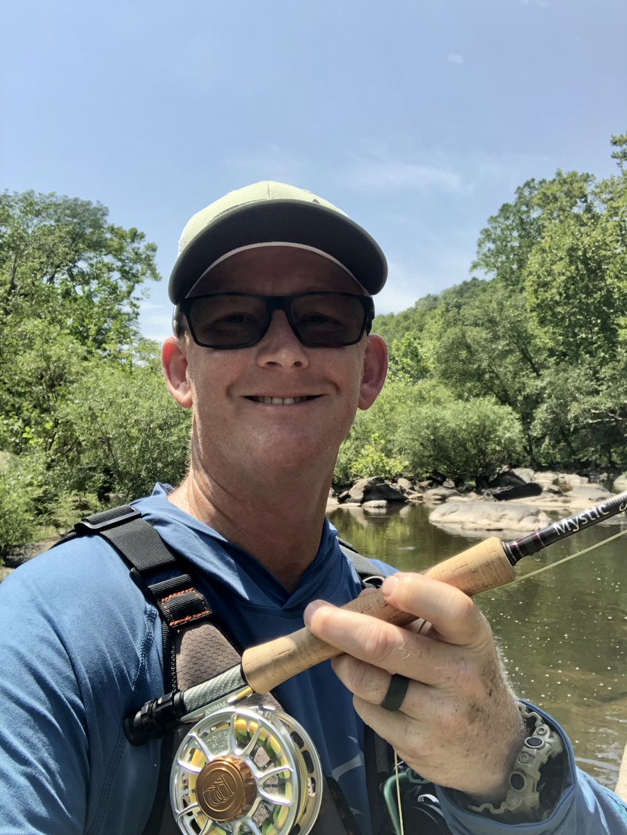 kerrymackey's tweet photo. I will be in CO the next few days. Being a Corporate Pilot has its perks. One of my favorite places to fly fish. @mysticflyrods @rossreels #flyfishcolorado #11milecanyon #deckers #southplatteriver #denver #flyfishing #soulcare #needasponsorformyhabit https://t.co/rMF6R0ToeA