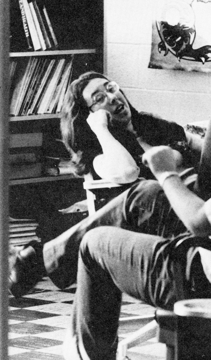 psuhbgasc's tweet photo. Continuing on with our back to school series, enjoy these photos from the 1970s! https://t.co/D6w87hPb3Z