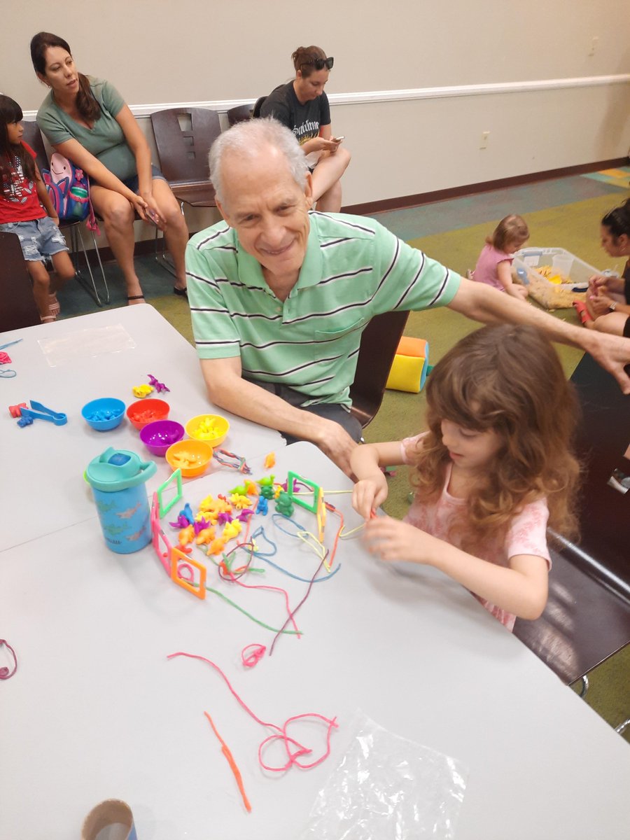 cobblibrary's tweet photo. Preschoolers had so much fun at Sensory Playtime at #MountainViewLibrary this summer! A few of the stations available to explore were water & sand tables, sensory bins, blocks, bubbles, & sorting. https://t.co/CbRqRspJ0D