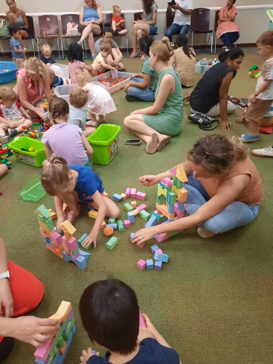 cobblibrary's tweet photo. Preschoolers had so much fun at Sensory Playtime at #MountainViewLibrary this summer! A few of the stations available to explore were water & sand tables, sensory bins, blocks, bubbles, & sorting. https://t.co/CbRqRspJ0D