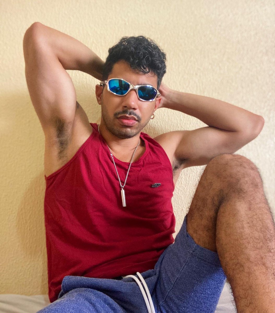 gomes_welleson's tweet photo. Marrento ou felizinho? Diz aí.
#xmetal #HAiRYTHUG https://t.co/XZndTQT3zo