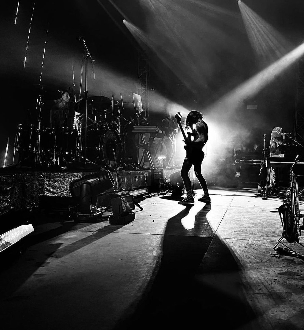 M83's tweet photo. Hamburg Tonight 🪐🙌🏽
#m83live https://t.co/3aD5WATo21