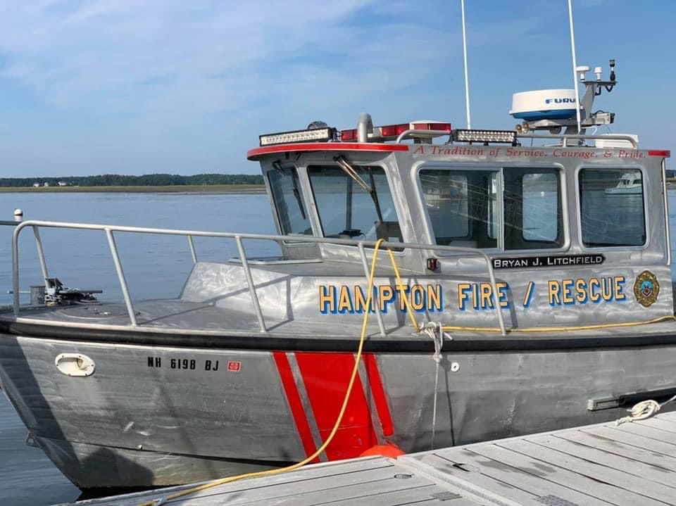 Today we remember Fire Inspector Bryan Litchfield who died 30 years ago. Our Marine 1 is named in his honor beceasue he loved being on the water and working with his hands. 

#LODD #HamptonFire #HamptonNH #Marine1 #HamptonBeach