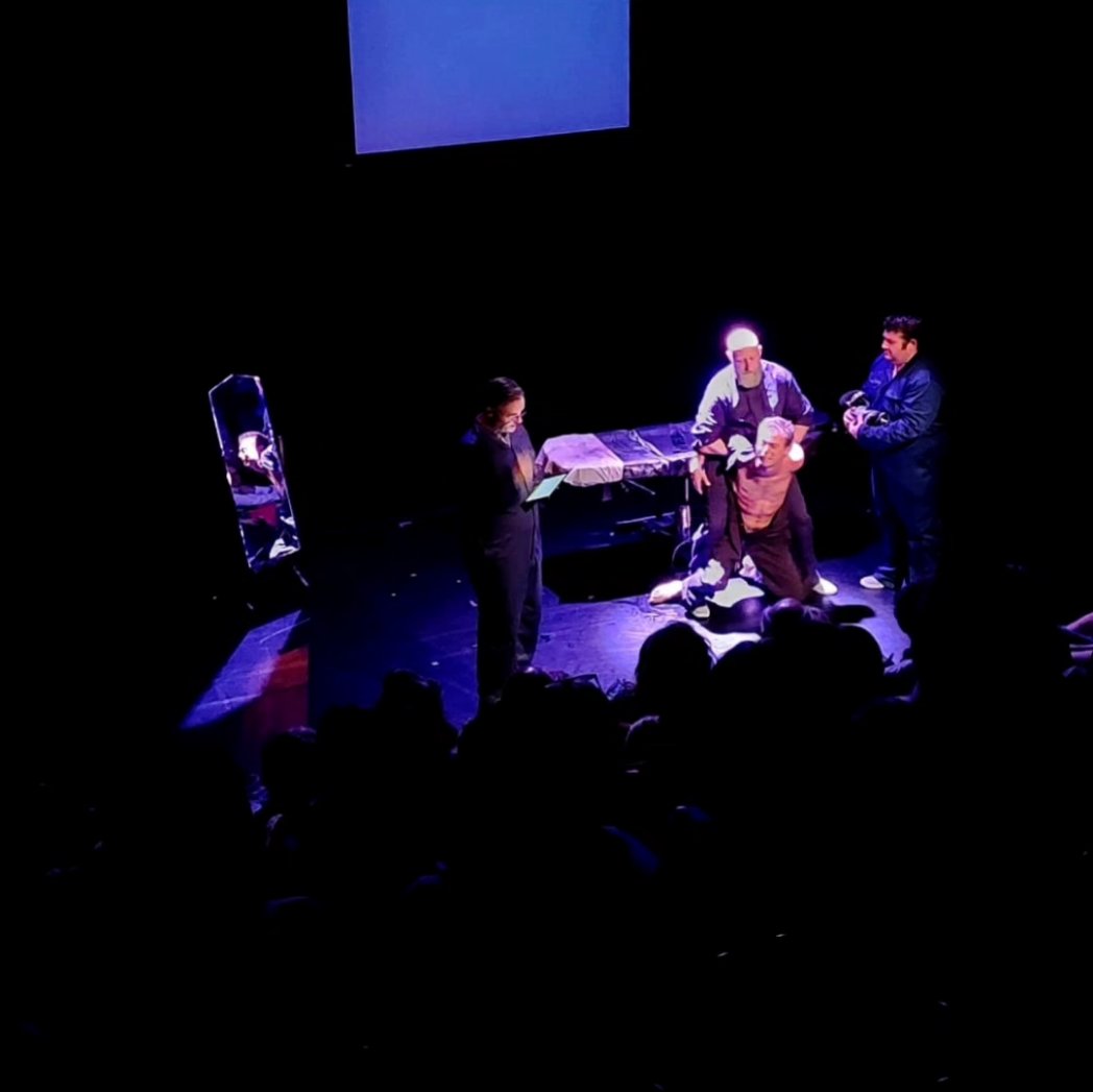 1984theshow tweet media