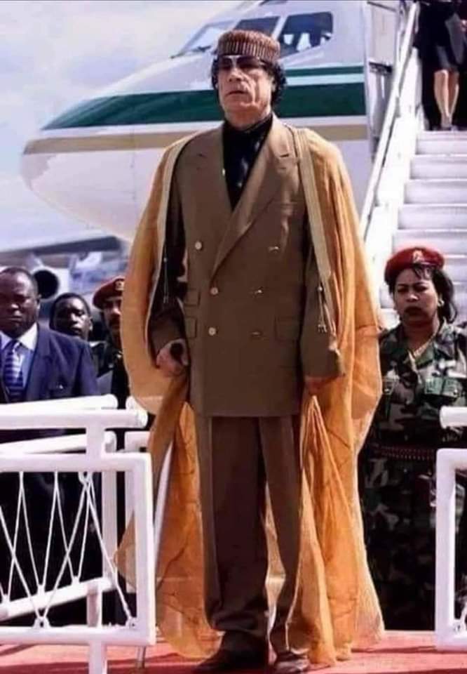 filiz175's tweet image. 1🗣️ #Kaddafi'nin öldürülmesinin 16 gerçek nedeni.! 
~Libya'da elektrik faturası yoktu, 
elektrik tüm vatandaşlara bedavaydı.
~Kredilerde faiz oranı yoktu, bankalar devlete aitti, yasalara göre vatandaşlara verilen kredi %0'dı.