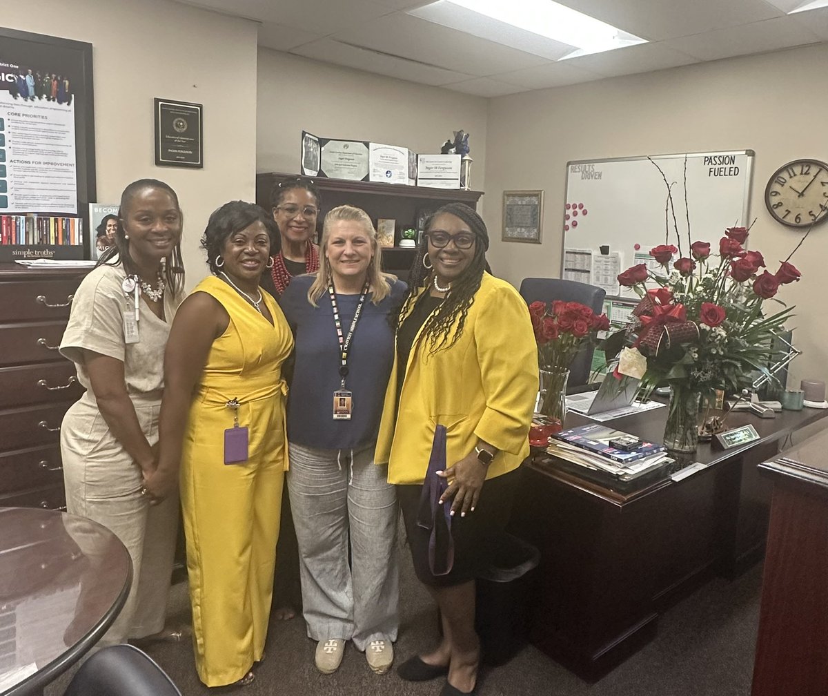 Dr. Robin L. Coletrain tweet media