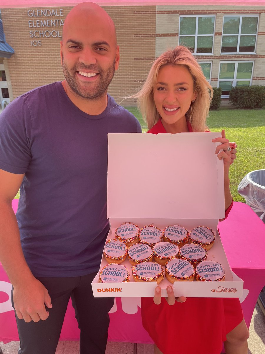Caroline Foreback (@carolinewjz) on Twitter photo Showing teachers some love today at Glendale Elementary school with <a href="/Alex_Glaze/">Alex Glaze</a> <a href="/wjz/">WJZ | CBS Baltimore</a> Showing teachers some love today at Glendale Elementary school with <a href="/Alex_Glaze/">Alex Glaze</a> <a href="/wjz/">WJZ | CBS Baltimore</a>