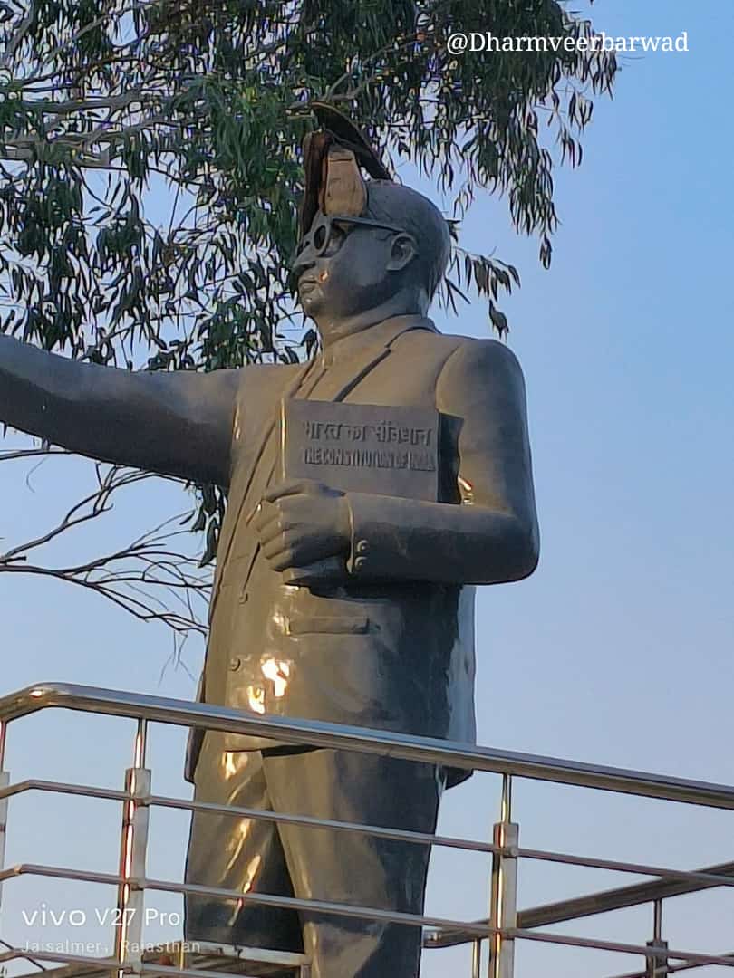 राजस्थान सरकार को अवगत कराया है कि जैसलमेर जिले में संविधान निर्माताओं डा अम्बेडकर जी प्रतिमा को खंडित कि जोभी मुलजिम है उनको गिरफ्तार करें शासन प्रशासन जल्द से जल्द गिरफ्तार करें <a href="/RajCMO/">CMO Rajasthan</a> <a href="/PoliceRajasthan/">Rajasthan Police</a> <a href="/ASP4Rajasthan/">Aazad Samaj Party - Rajasthan</a> @Igp_Jodhpuraaegi