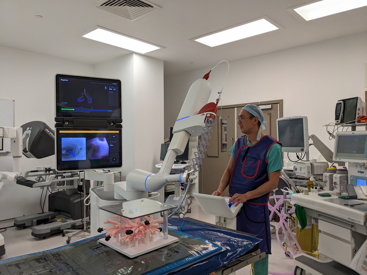 The Ion Endoluminal System reaches potentially cancerous lung nodules by a thin, manoeuvrable catheter inserted via a patient’s mouth.

This minimally invasive approach gives surgeons more precision to quickly and safely carry out a biopsy. rbht.nhs.uk/news/uk-first-…