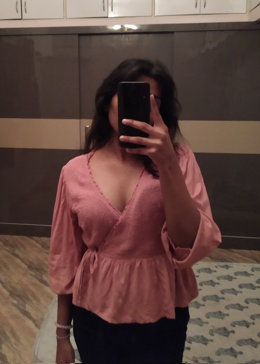 rionlyrants's tweet photo. idk it's giving goddess https://t.co/9uimEIgd2S