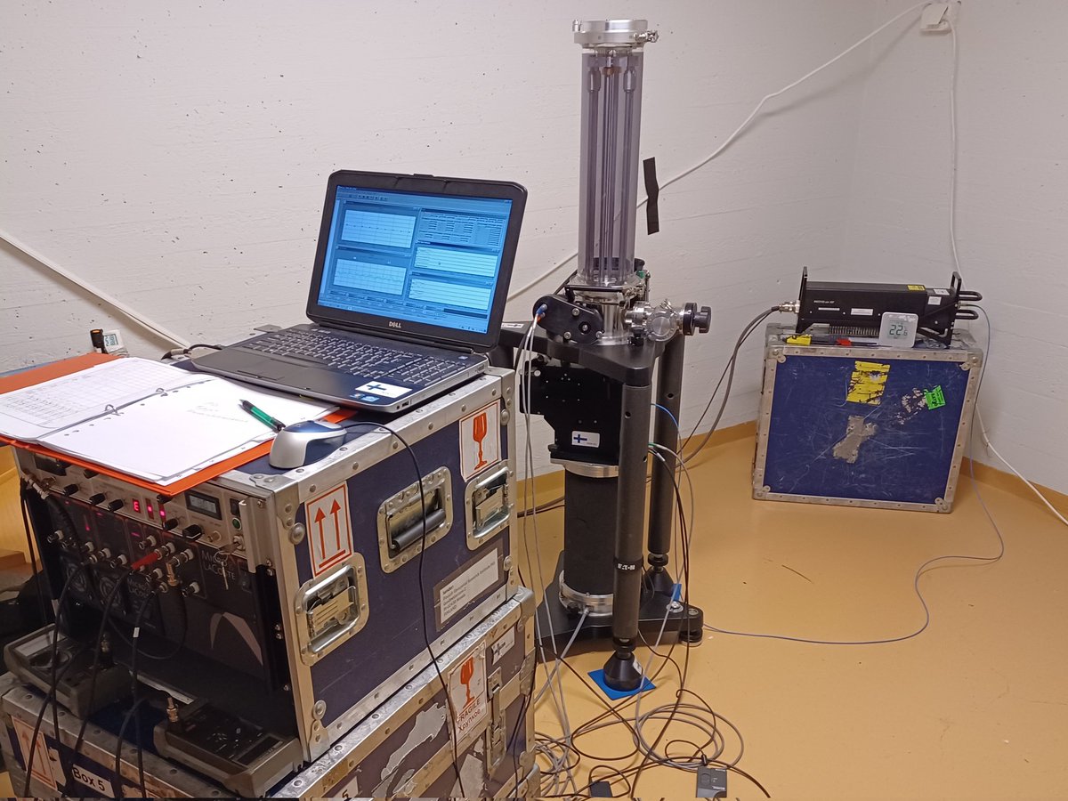 mirjambilker's tweet photo. The last absolute @gravity field campaign of the year is taking place. Last week we measured in the basement of #vamia school and in the weekend at Vaasa permanent #GNSS station @Maanmittaus @fgi_nls https://t.co/yXjlKfMpUd