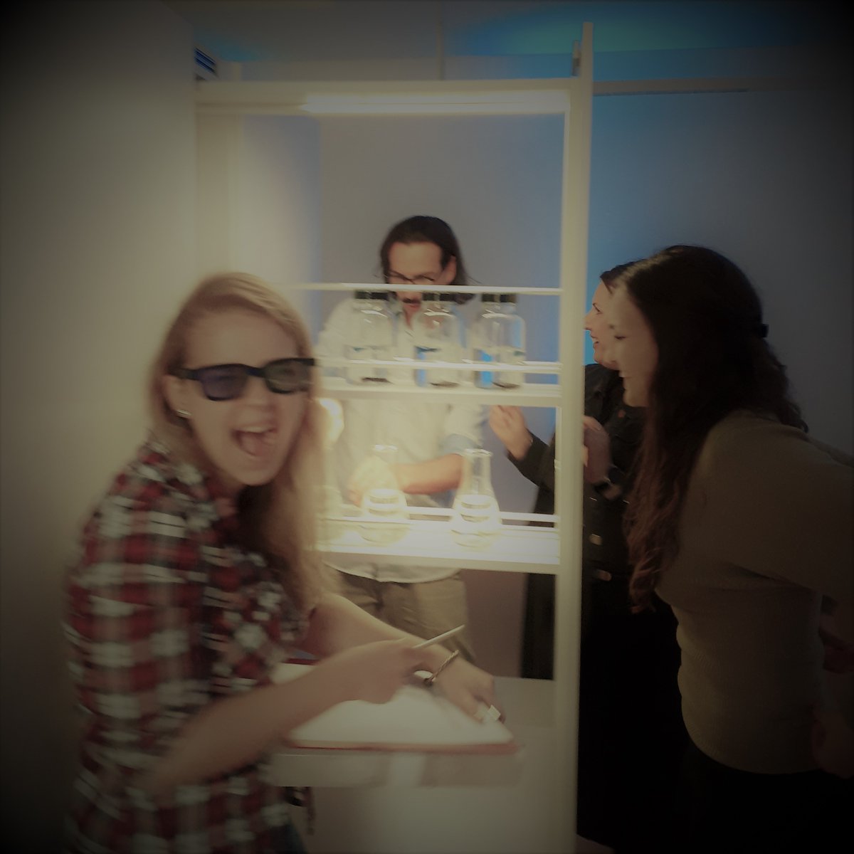 Spielerlebnis in der Seestadt! Die Escapebox Ocean Eye ist ein Live-Escape Game für 3–6 Personen. Ein nachhaltiges Teamevent für alle ab 15 Jahren!
Online Spieltermin buchen. Noch bis 31.12.2023 👉 LINK: escapebox.at
<a href="/EuMentalhome/">mentalhome.eu</a> <a href="/ScienceNetzwerk/">Science Center Netzwerk</a> #ocean #escaperoom