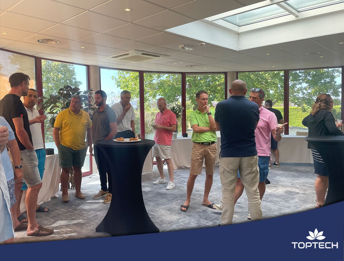 ToptechBlog's tweet image. Retour de vacances 😄

Après 4 semaines de congés, l’équipe Toptech redémarre les activités avec son traditionnel séminaire interne.

Au programme de la semaine, des retours d’expérience, de la formation, des tables rondes et des temps de convivialité !