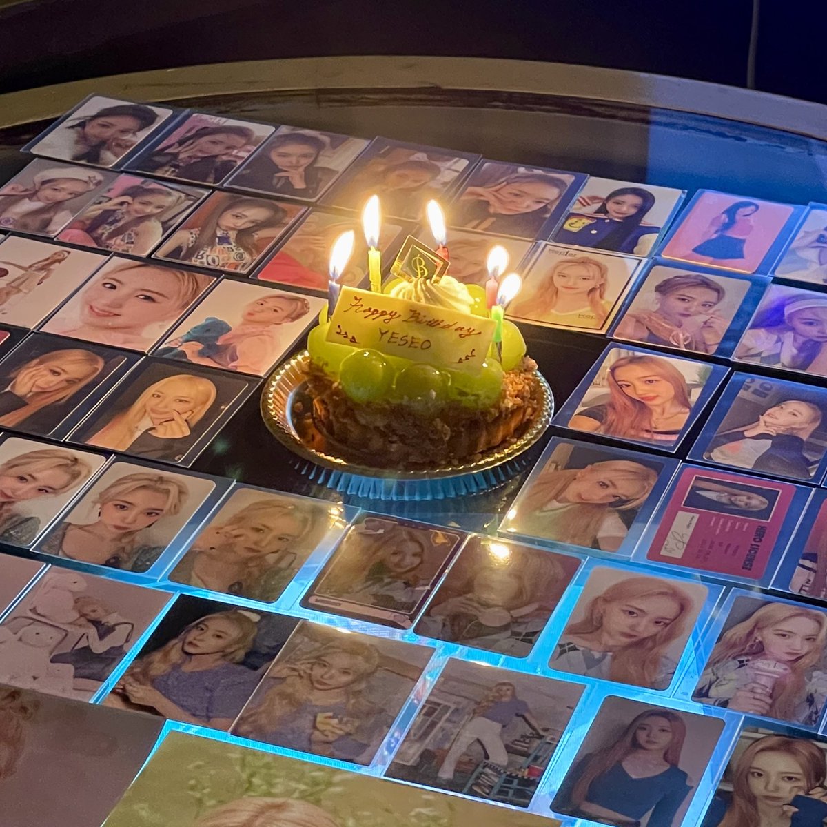 chaehyun_ren's tweet photo. ✿ 𝟐𝟎𝟐𝟑.𝟎𝟖.𝟐𝟐 ✿
𝐇𝐚𝐩𝐩𝐲 𝐘𝐞𝐬𝐞𝐨 𝐃𝐚𝐲
귀여운 우리 막내🐰 생일 축하해💐✨
모든 소원이 이루어지길 바랄게🍀
언제나 사랑해~♡♡
#To_YESEO
#하이티비_강예서_생축
#YESitsYESEODAY
#イェソは完璧で究極のアイドル
#姜睿序一口吞型萌物
#강예서 #YESEO https://t.co/gOI7SxXboU