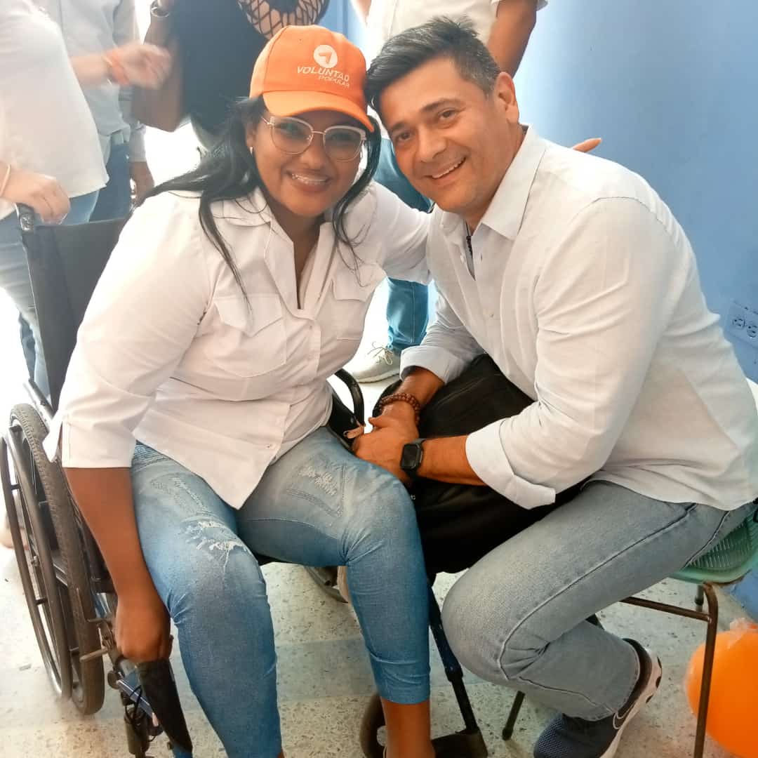 Marianny_vpa's tweet photo. Con toda nuestra Fé puesta en Dios, con la esperanza de que juntos lograremos el cambio que tanto necesita nuestro País por nuestra LIBERTAD contigo hermano seguimos firmes @freddysuperlano  por juntos #SiPodemosVzla https://t.co/Xk7vbTRHVp