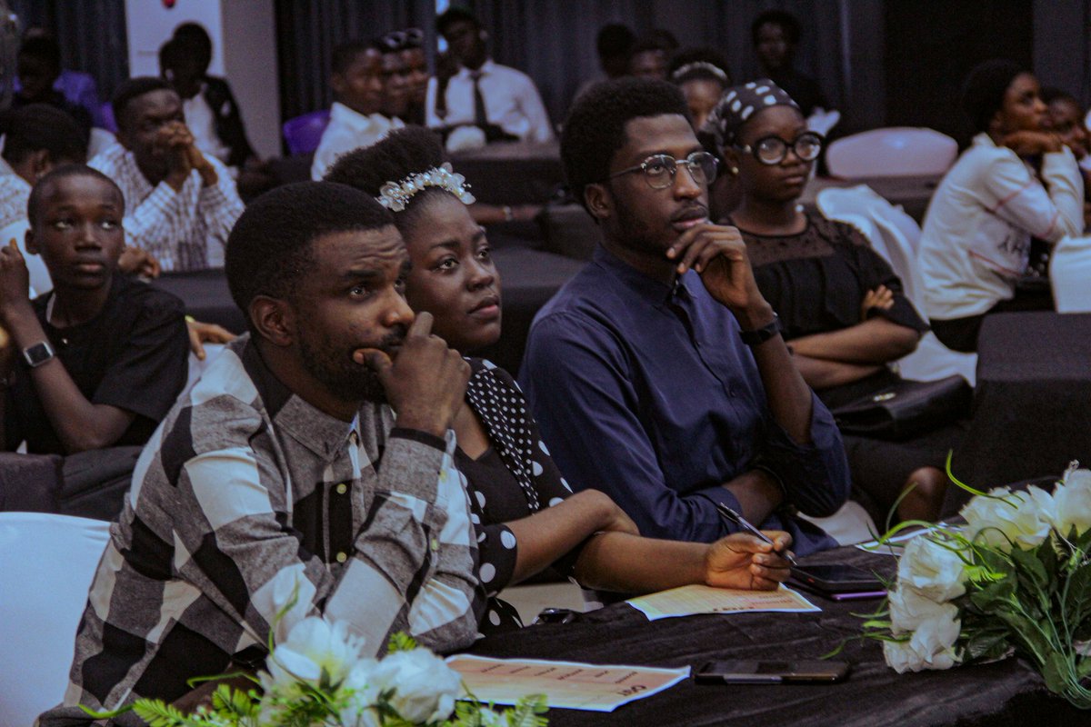 obtcroyalfamily's tweet photo. Pictures from the Dinner/Talent Show 📸🤩

#teenageweek #tw23 #experiencinglife https://t.co/Sfwb9ufien