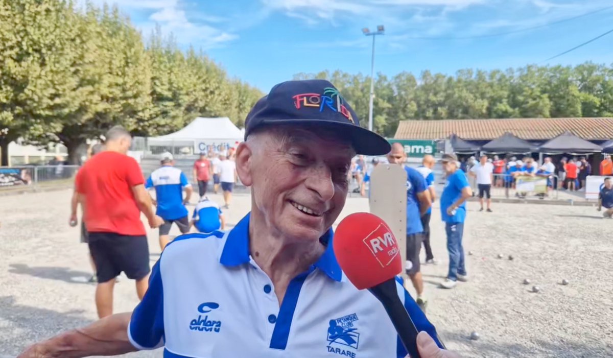 Zoom : Roger Isidore, #fondateur du #club de #pétanque de #tarare, qui a donné son nom au #Challenge. Vainqueur🏆François "Fara" N’Diaye, triple #médaillé d'🥇double d'🥈&amp; de 🥉(équipe Boulenciel associé à Michel Hatchadourian &amp; Amedée Danny) 
rvrradio.fr/Petanque-un-be…