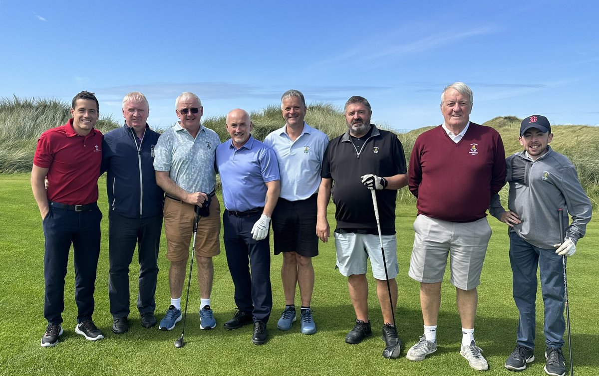 Barry McGuigan playing golf today in Ballybunion. Pictured here with our Captain and President @BallybunionGN @wildatlanticway @SWINGolfIreland