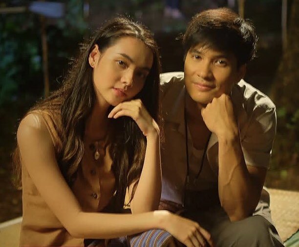 Malalin16's tweet photo. @Mayura06669317 เหมือน #ไมค์มุก  เป็นคู่ขวัญคู่บุญ😍คู่นี้มีอะไรเหมือนกัน ทำอะไรคล้ายปรึกษากันมา😂 คนนึงอยากทำไรอีกคนต้องทำก่อน🤣 ขิงกันเอง เหมือนไม่มีไร แต่มีความใส่ใจกันบางๆ นี้ไม่มโนนะ ภาพเล่าเรื่องทั้งนั้น  ทำบ่ลงน้องทำบาปบ่ลง เฮดบ่ลงอ้ายเฮดบาปบ่ลง 😂😂😂🤣  อย่าถือสา บ้าชิปก็งี้แระ https://t.co/9JXa53V5Ff