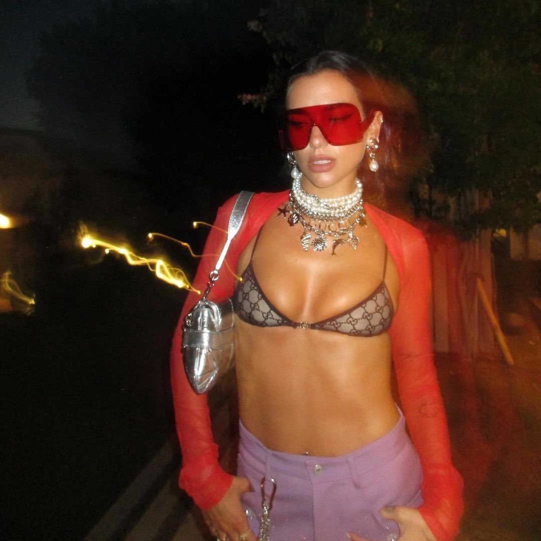 DUALIPA's tweet image. raving into my 28th year 👾 ~thank you for the birthday wishes~