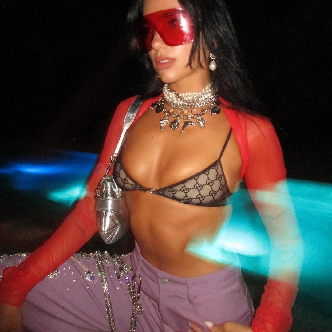 DUALIPA's tweet image. raving into my 28th year 👾 ~thank you for the birthday wishes~