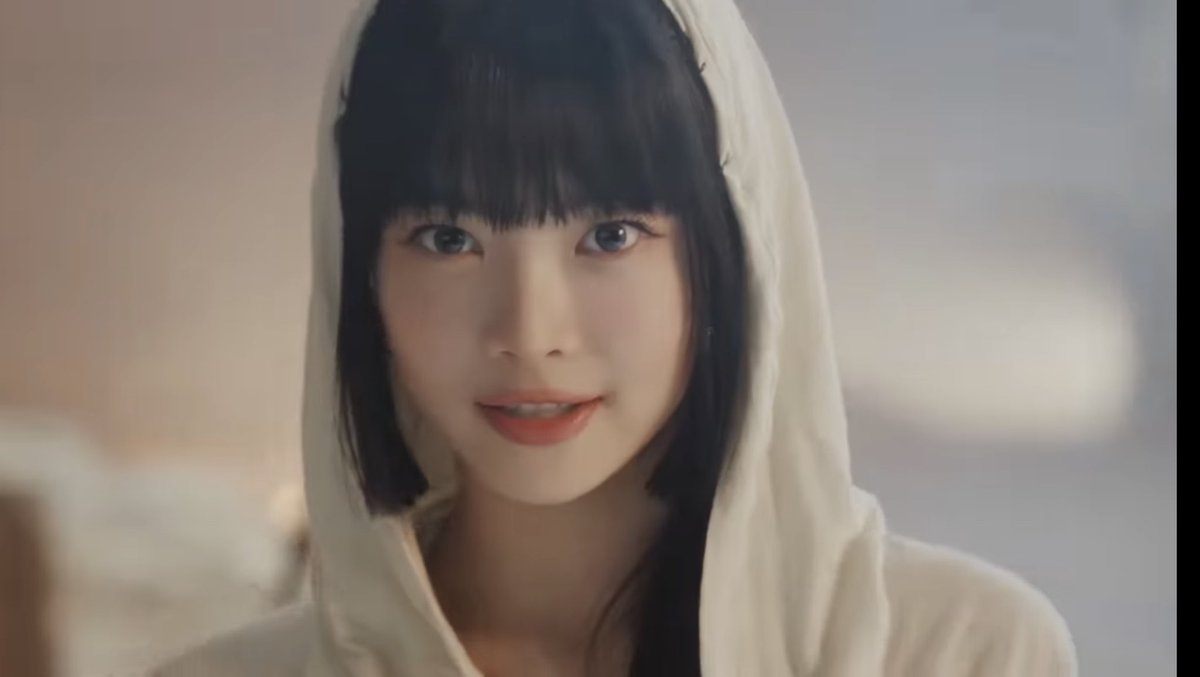 HONGEUNCHAE_TH's tweet photo. 🚨Official MV “Unforgiven” JP ver.ถูกปล่อยออกมาแล้วนะคะ❤️‍🔥

สามารถเข้าไปดูได้ที่⤵️
🔗 https://t.co/W3M5eDVeOn

#EUNCHAE #은채 #ウンチェ #อึนแช #LE_SSERAFIM #르세라핌 #ルセラフィム
#LESSERAFIM_UNFORGIVENJP https://t.co/gBrGdnSspn