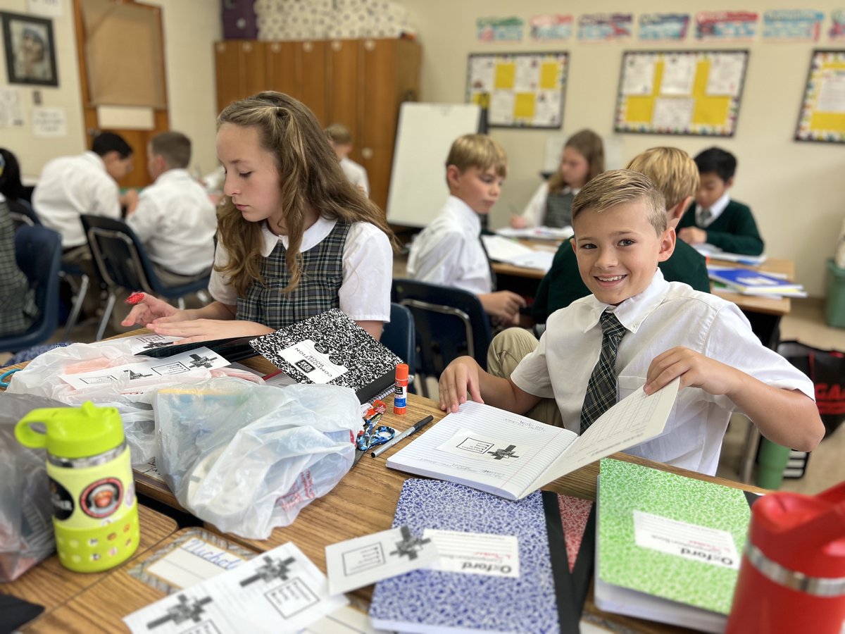 sggsvb's tweet photo. 📷Welcome back, Saints! It's going to be a great day as we kick off the 2023-2024 school year. 📷  We're so excited it's almost like we're walking on sunshine! 
#SGGS #SGGSVB #LeadLikeaSaint #CatholicEducation #DioceseofRichmond #DioceseofRichmondCatholicSchools #HRCatholicSchool https://t.co/auJWC1Jct4