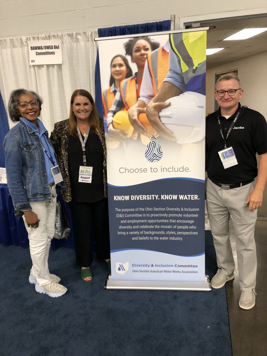 MaggieAWWA's tweet photo. #OneWater in Ohio kicks off with an amazing keynote by #DMIC Chair Donnell Duncan. Stop by the expo hall to visit with volunteers and exhibitors. #SectionSharing https://t.co/JvD6FQ9Msq
