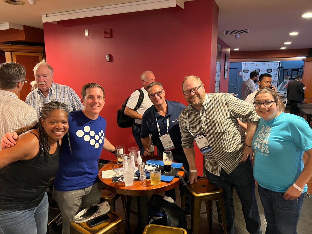 ThisIsVaricent's tweet image. We had a blast kicking off Day 1 at @WorldatWork #SalesComp23 with a fun bowling reception co-hosted with @BlueHorizonsBHG 🎳 Huge thank you to all that came out!  We&apos;re looking forward to Day 2!