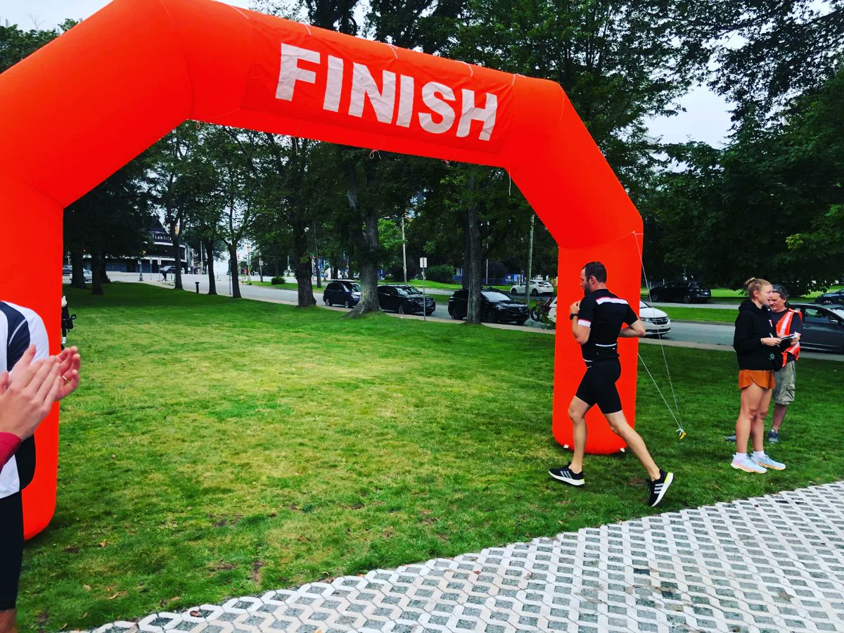 Congratulations to all participants and big thanks to volunteers at our last Splash and Dash of the series.